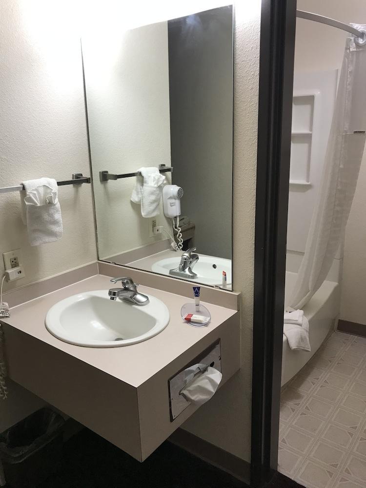Quality Inn Albuquerque East I-40 Juan Tabo Exit Buitenkant foto