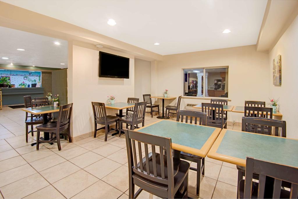 Quality Inn Albuquerque East I-40 Juan Tabo Exit Buitenkant foto