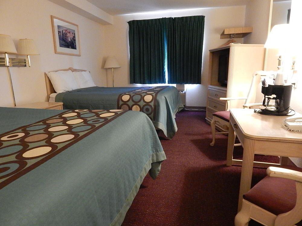 Quality Inn Albuquerque East I-40 Juan Tabo Exit Buitenkant foto