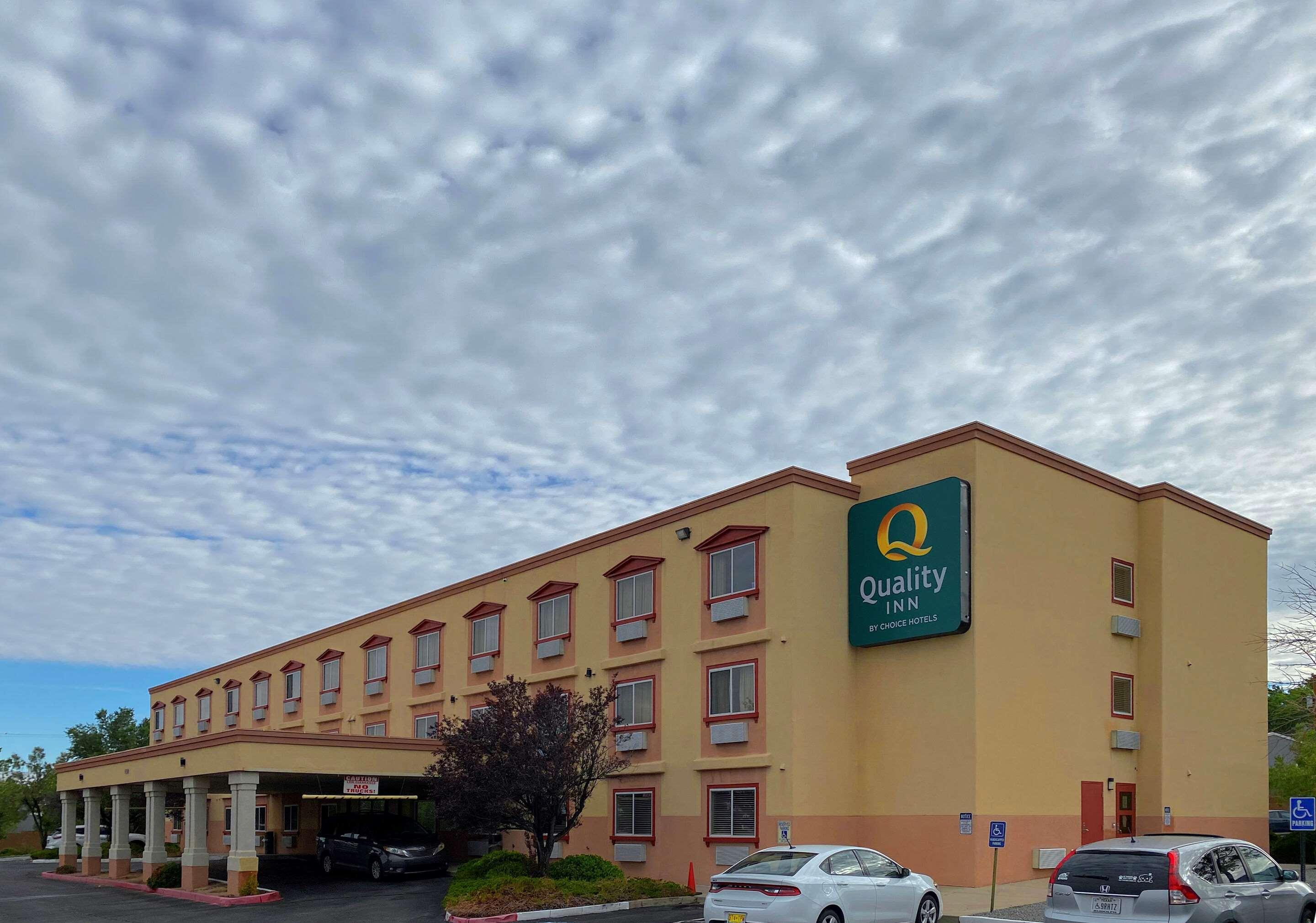 Quality Inn Albuquerque East I-40 Juan Tabo Exit Buitenkant foto