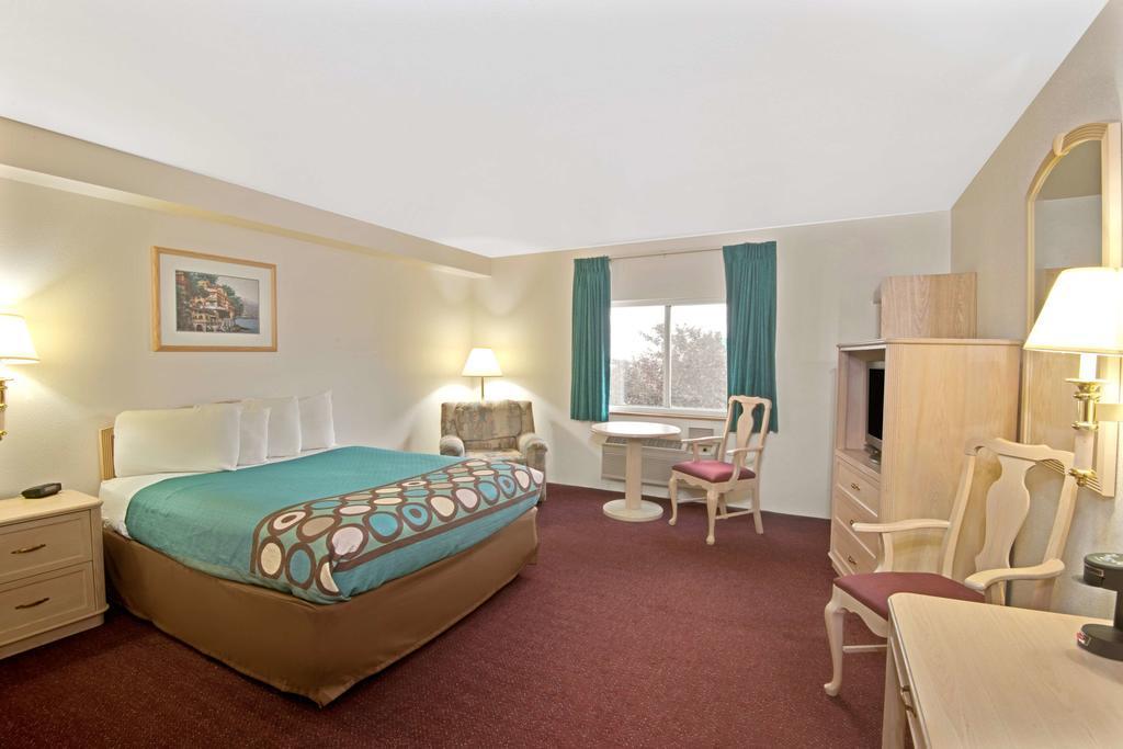 Quality Inn Albuquerque East I-40 Juan Tabo Exit Buitenkant foto