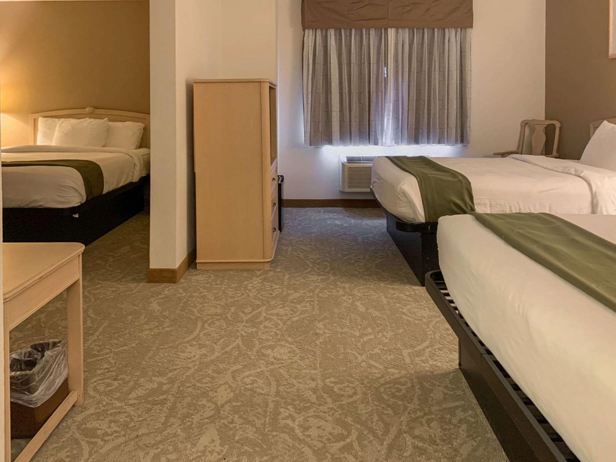 Quality Inn Albuquerque East I-40 Juan Tabo Exit Buitenkant foto